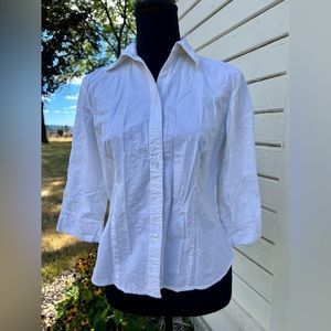 ✨Sold✨Medium Edward White Long Sleeve Button Blouse